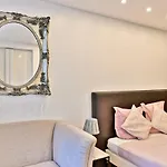Pleasant Apartment Close To Galerie Lafayette - II